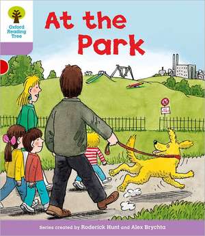 Oxford Reading Tree: Level 1+: Patterned Stories: At the Park de Roderick Hunt