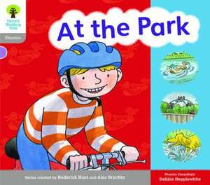 Oxford Reading Tree: Level 1: Floppy's Phonics: Sounds and Letters: At the Park de Roderick Hunt