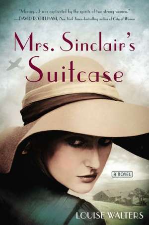 Mrs. Sinclair's Suitcase de Louise Walters