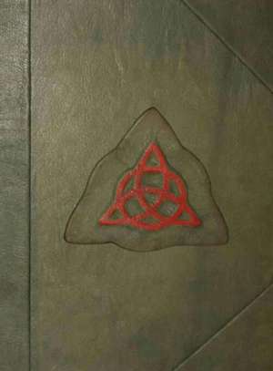 Charmed Book of Shadows Replica de Yirka Marjorie Rodriguez De Leon