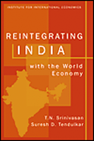 Reintegrating India with the World Economy de T. N. Srinivasan