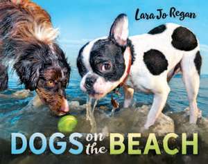 Dogs on the Beach de Lara Jo Regan