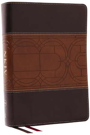 NKJV Study Bible, Leathersoft, Brown, Full-Color, Thumb Indexed, Comfort Print: The Complete Resource for Studying God’s Word de Thomas Nelson