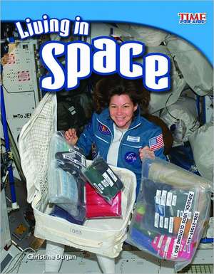 Living in Space de Christine Dugan