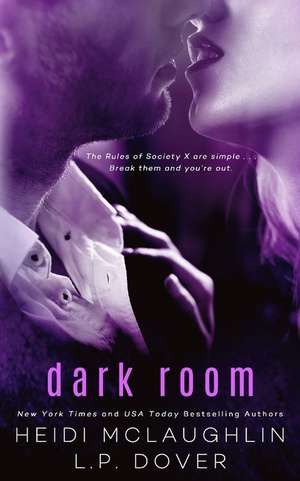 Dark Room de L. P. Dover