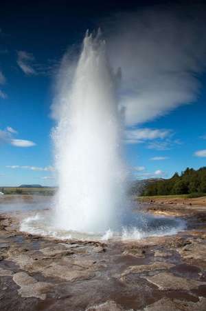 Strokkur Fountain Geyser Erupting Iceland Journal de Cs Creations