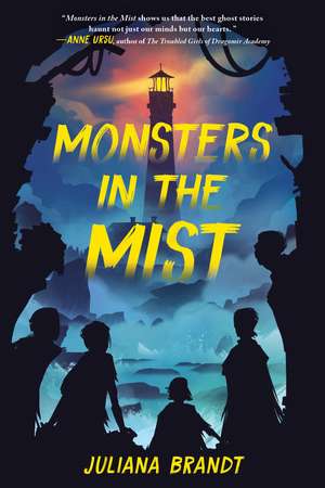 Monsters in the Mist de Juliana Brandt