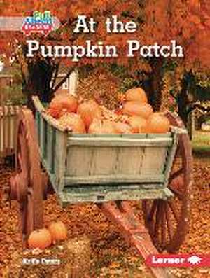 At the Pumpkin Patch de Katie Peters