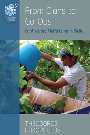 From Clans to Co-ops de Theodoros Rakopoulos