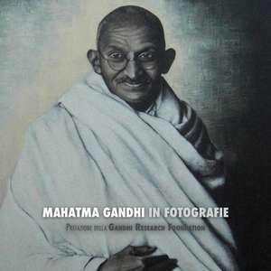 Mahatma Gandhi in Fotografie de Adriano Lucca