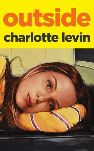 Outside de Charlotte Levin