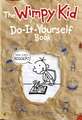 Diary of a Wimpy Kid: Do-It-Yourself Book *NEW large format*