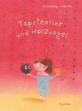 Tapetentier und Holzvogel